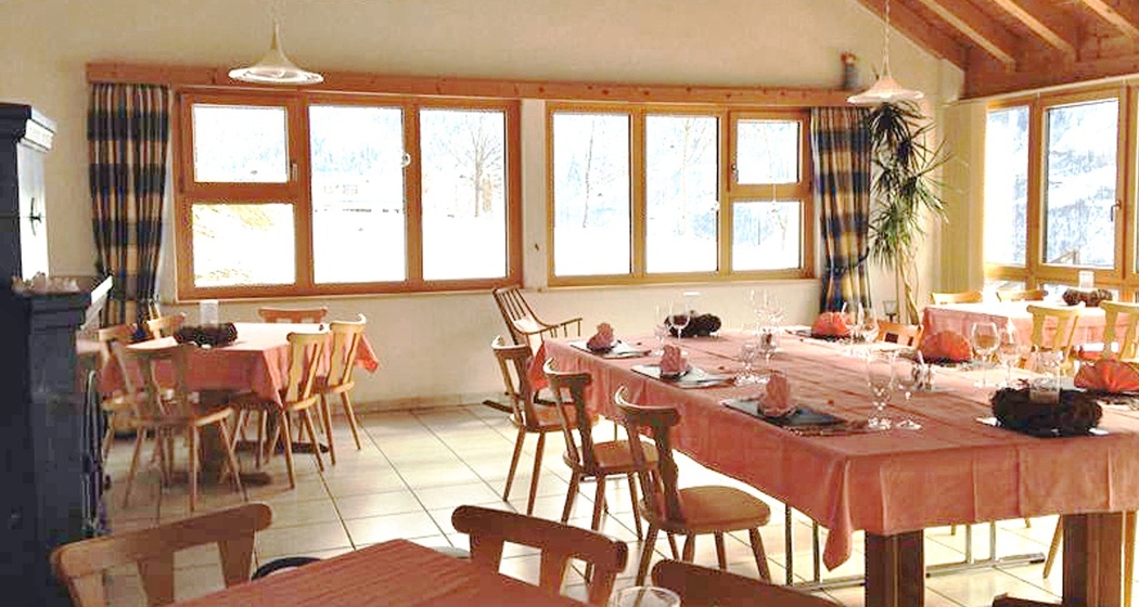 Ustria dalla Staziun (oua_54752560_image)