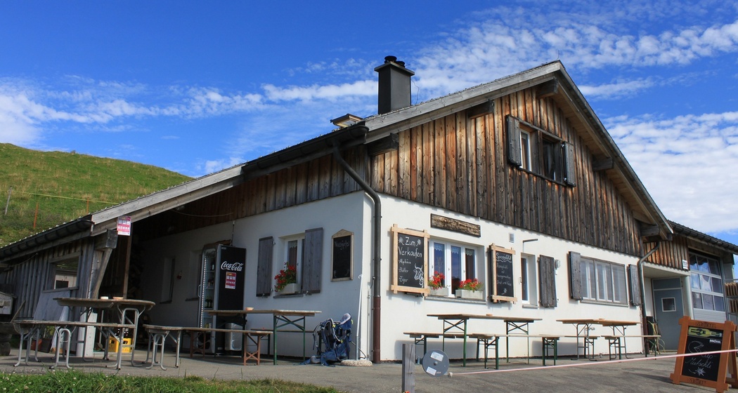Alphütte der Alp Rona
