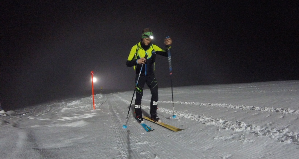Aufstieg auf der Nacht-Skitouren Piste Furt-Mugghütte