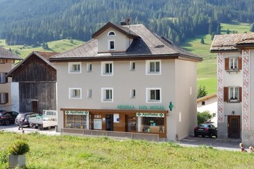 Apoteca Son Mitgel (oua_55142534_image)