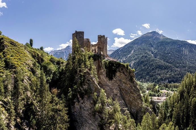 Burgruine Tschanüff