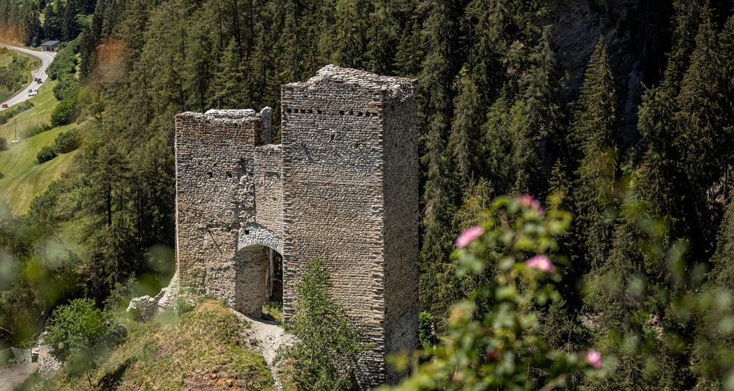Burgruine Tschanüff
