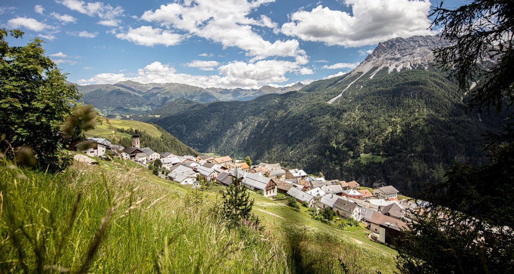 Tschlin im Sommer