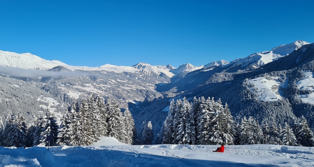 Schlittelweg Brambrüesch mit Aussicht