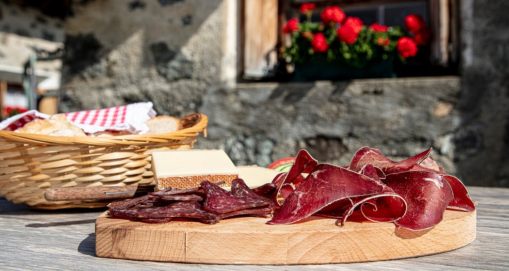 Alp Laret (oua_55959703_image)