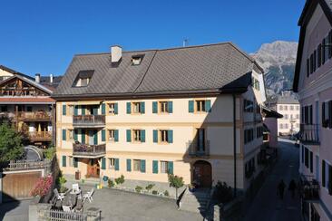 Chasa Werro im Sommer