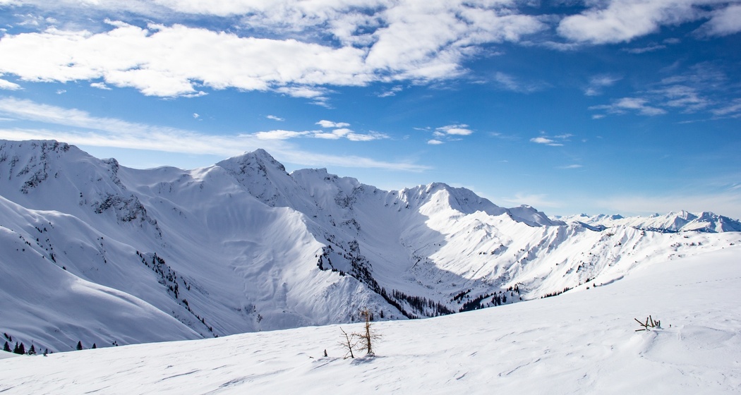 Fadeuer mit dem Hochwang im Hintergrund