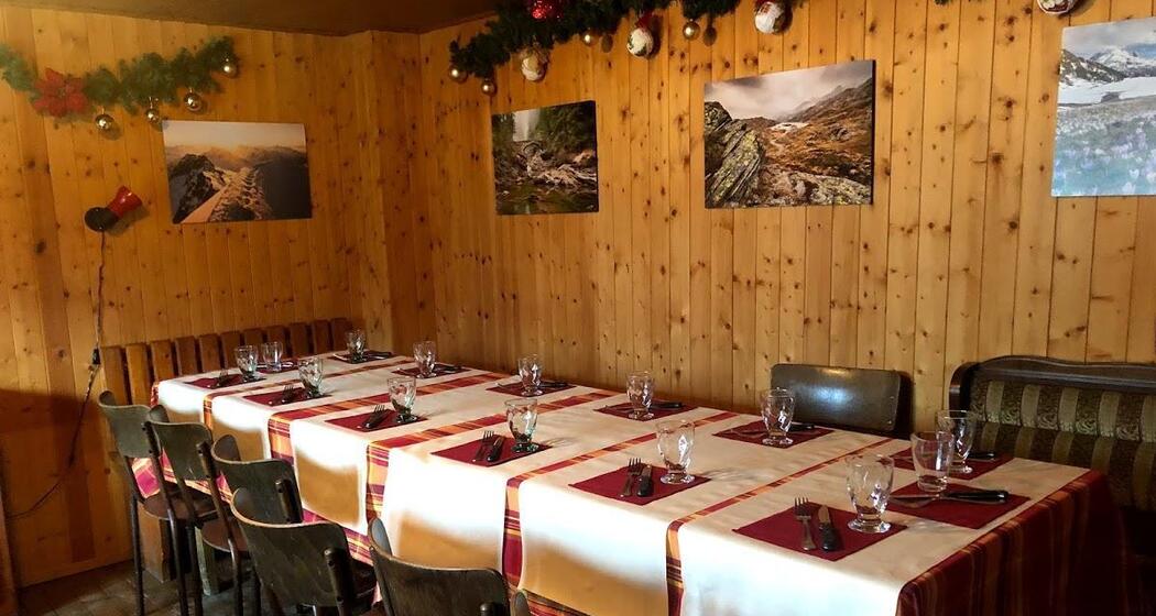 La sala al piano superiore della Hütte