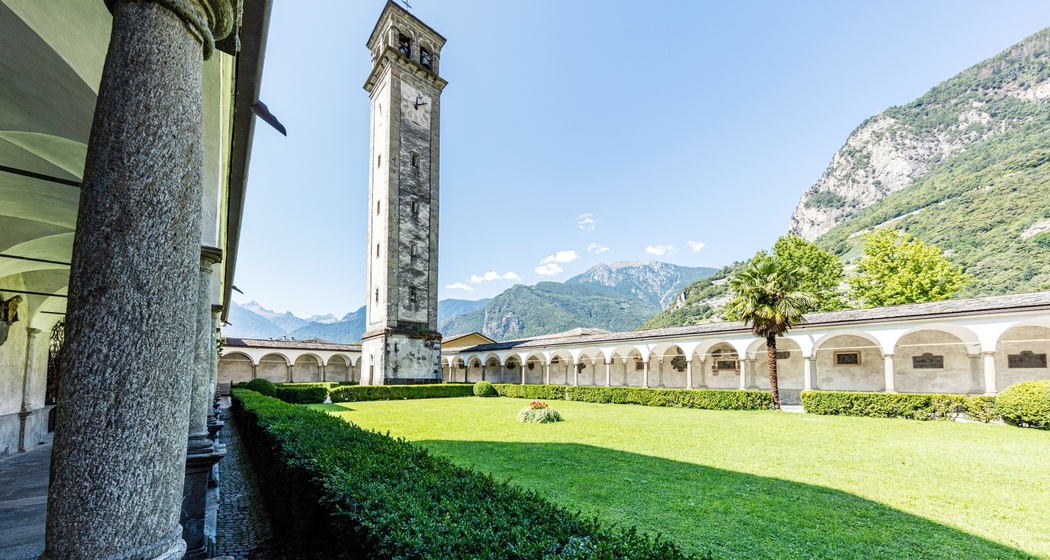 Im Süden angekommen: Die Chiesa di San Lorenzo in Chiavenna