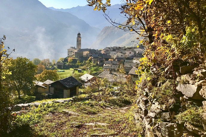 Soglio, Zeitreise auf eine Sonnenterrasse (oua_56878051_image)