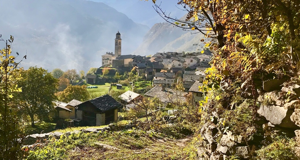 Soglio, Zeitreise auf eine Sonnenterrasse (oua_56878051_image)