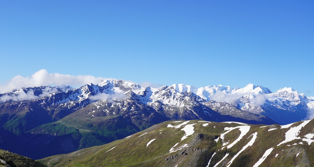 Ausblick von der Chamanna d'Es-cha