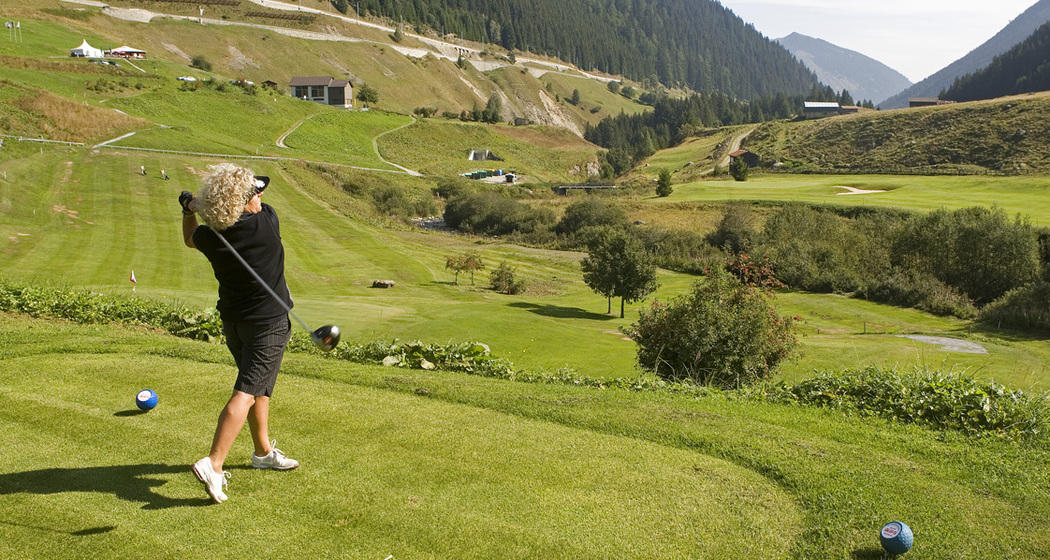 Der erste Golfplatz am Rhein