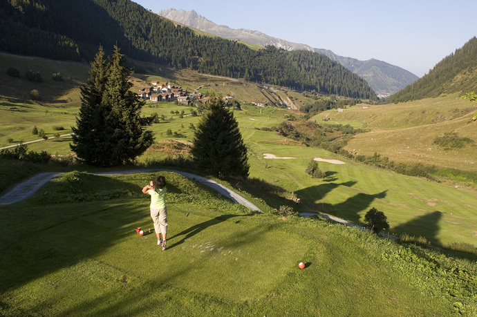 Sedrun - Der erste Golfplatz am Rhein (oua_57269065_image)