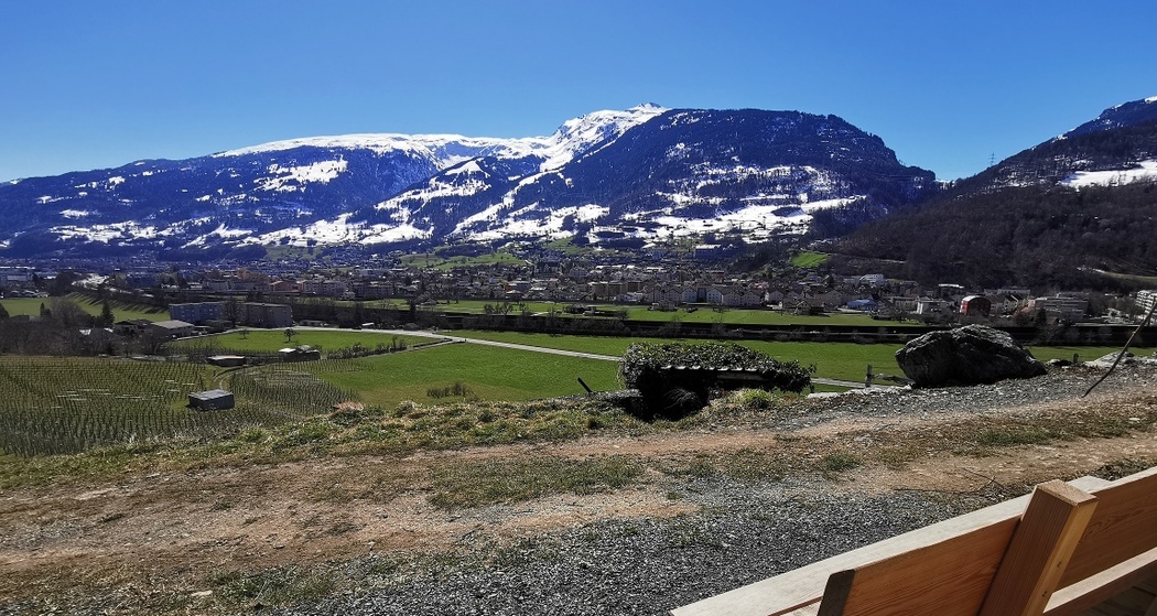 Sonnenbänkli in Heiligkreuz