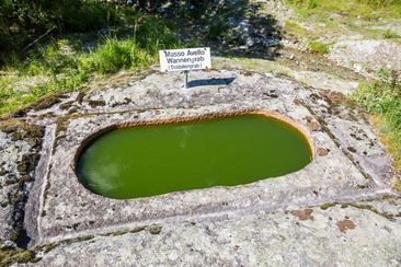 Masso Avello (oua_57790210_image)