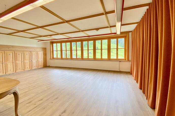 Volksmusighus Raum Walzer