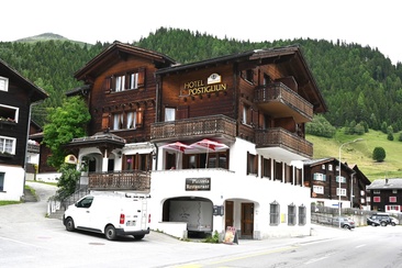 im Dorfzentrum gelegen