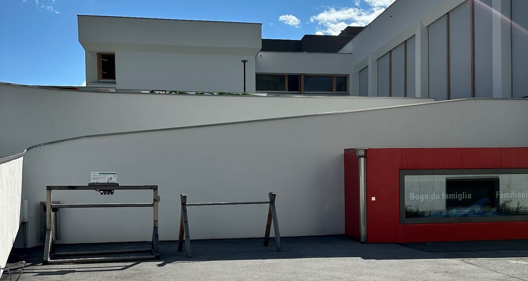 Ladestation beim Familienbad (oua_602572614_image)