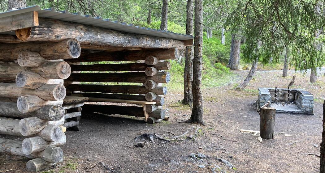 Feuerstelle Wettsteinhütte Unterstand