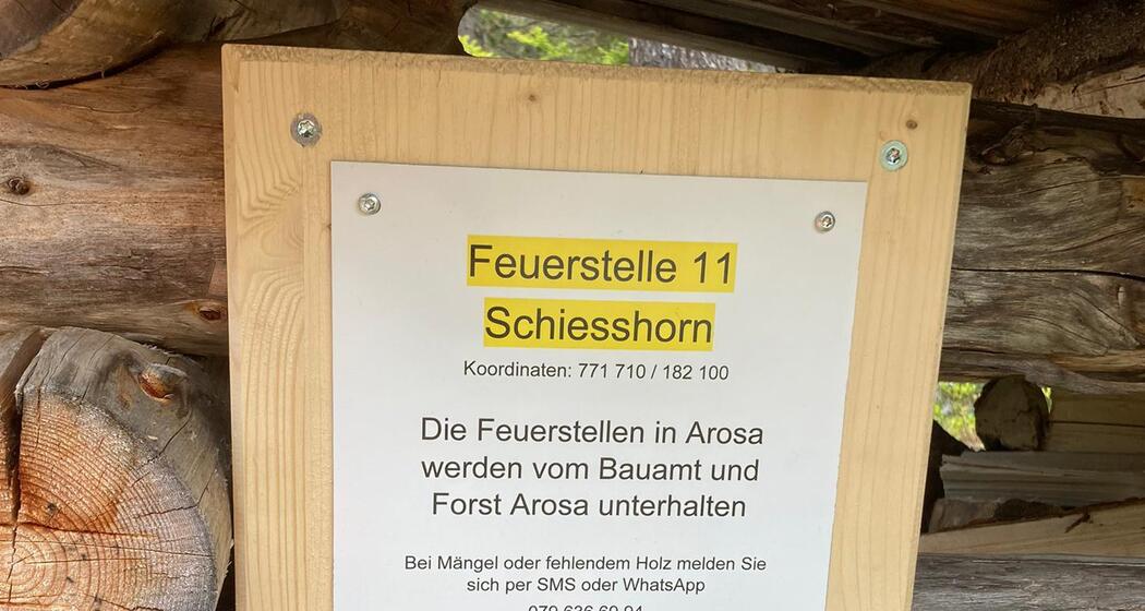 Holzhütte Info Feuerstelle Schiesshorn
