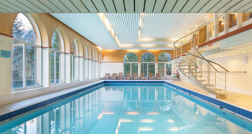 Hallenbad_Arosa_ 3