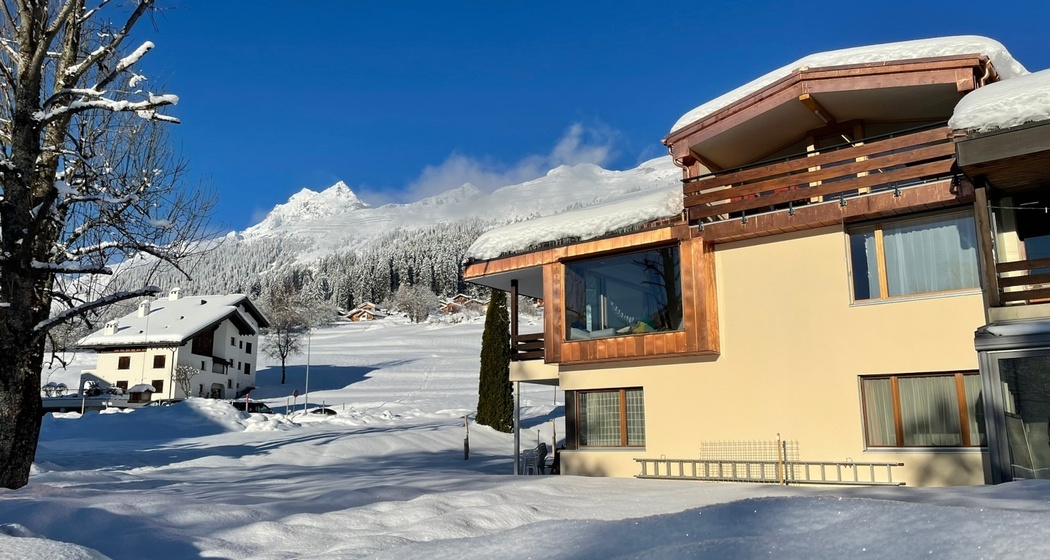 Ferienwohnung Casa Cambrus - Aussenansicht Winter