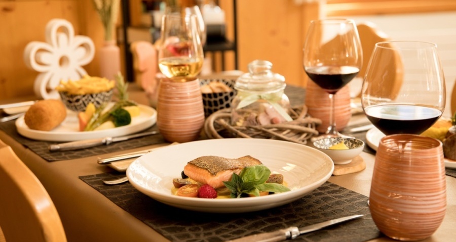 Restaurant Rätia (oua_604435717_image)