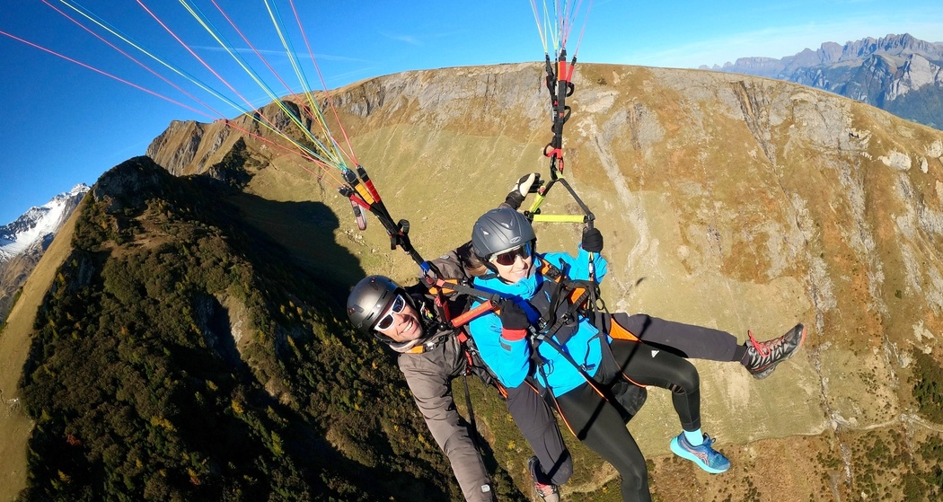 Gleitschirm Tandemfliegen im Heidiland (oua_604478564_image)