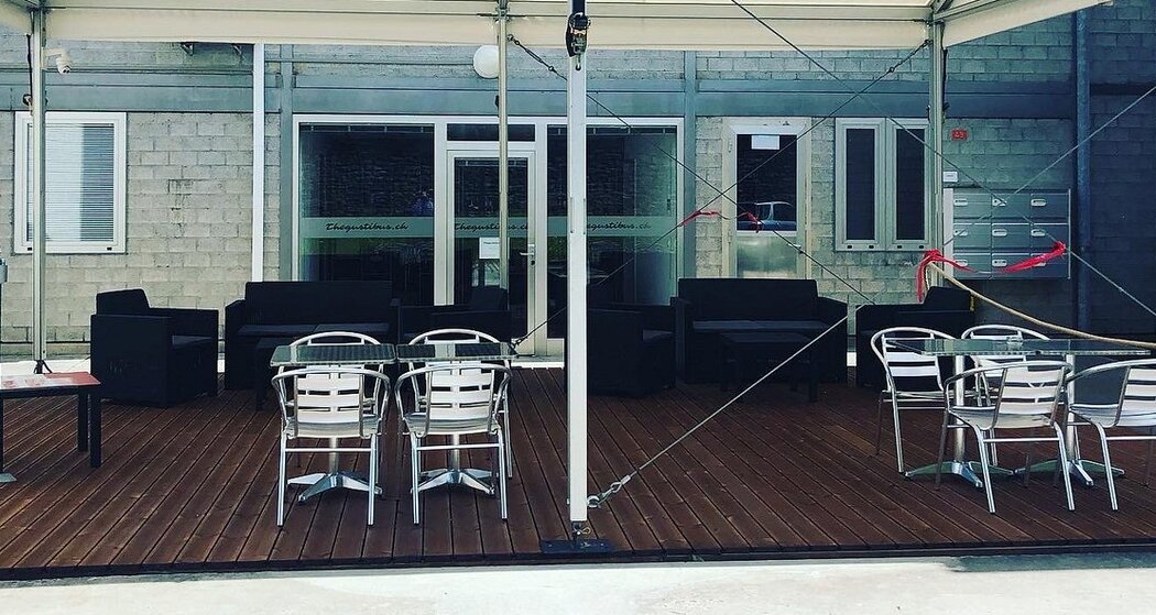 Grenzüberschreitende Rennradtour von Splügen über den Passo del San Bernardino nach Maccagno Inferiore via Arbedo, Bellinzona und Sementina (oua_605135320_image)