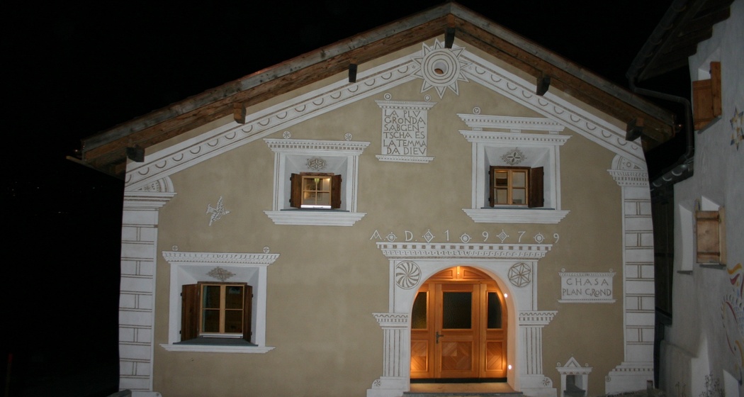 Chasa Plan Grond von aussen