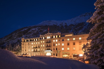 Aussenansicht Winter Abend