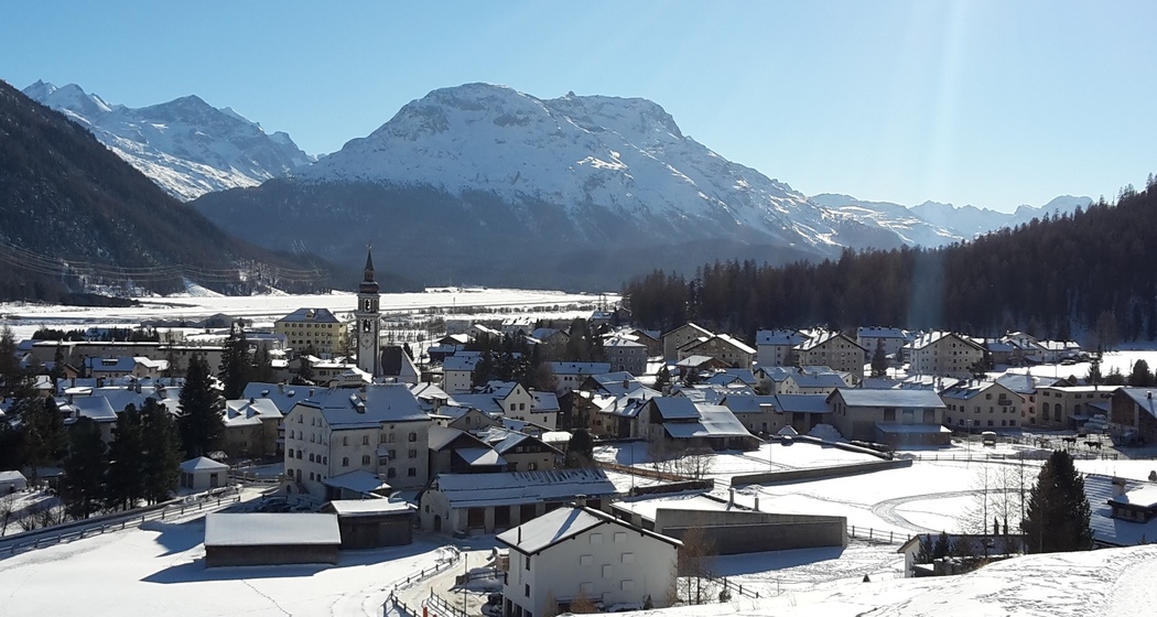 Sitzbänke Bever (oua_605632488_image)