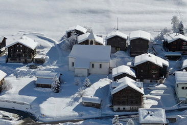 Kapelle Sogn Bistgaun, Surin