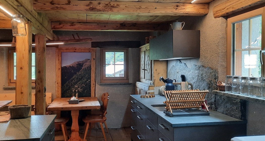 Tigias Plang Faller, Küche & Aufenthaltsraum