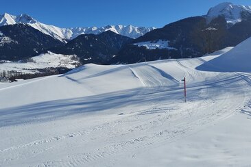 Die Loipe unterhalb von Vella ist wunderschön gelegen