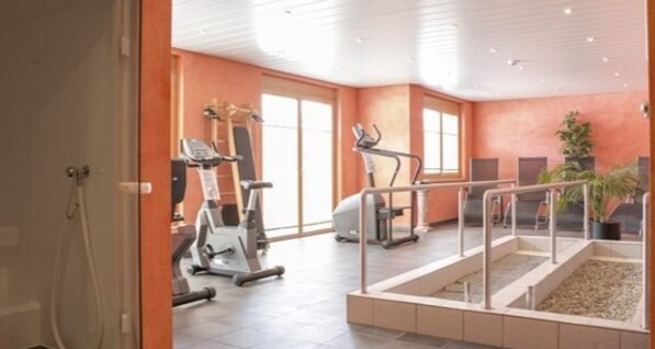 Fitness, Dampfbad und Gehbad Steinhauser Zentrum