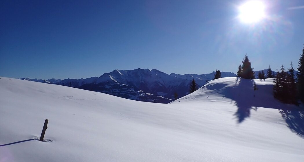 Oberhalb der Kapelle Sogn Francestg