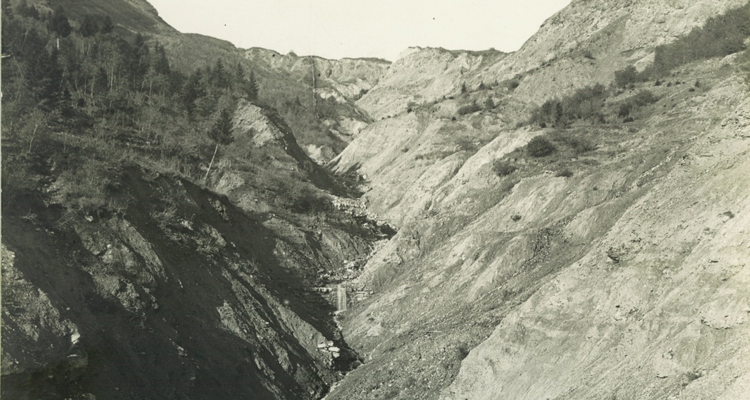 Gebiet Staatswald Nolla vor der Aufforstung (Gino Romegialli: Das Ende des Lüschersees. Verlag Desertina, Chur, 2012.)