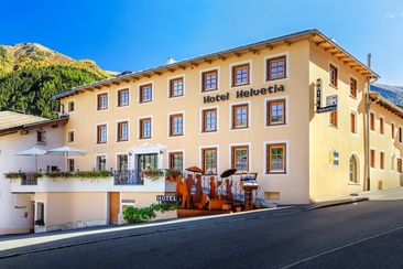 Eingang Hotel Helvetia