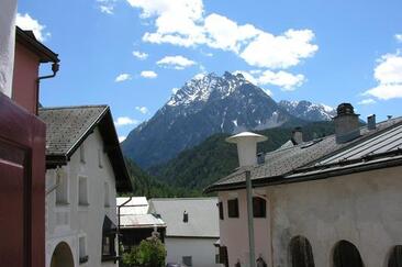 Aussicht aus der Stube mit Piz Pisoc