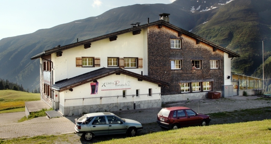 oua (60855638)
