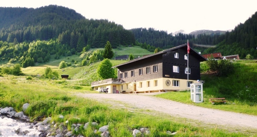 Aussenansicht Sommer