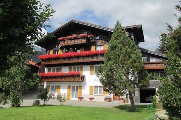 Aussenansicht Sommer