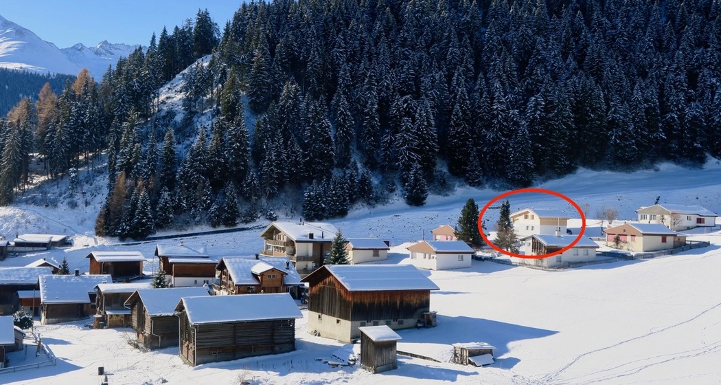 Die Casa Segnas am oberen Dorfrand