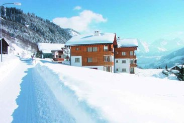 Tgèsa Garnetsch No. 1 Young (oua_60856439_image)