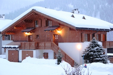 Aussenansicht Winter