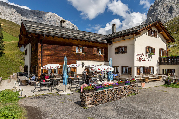 Berghaus Alpenrösli in Partnun