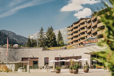 01_Hotel-Laax-Peaks-Place_Iliano.jpg
