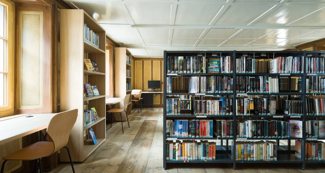 Bibiliothek Ilanz 2